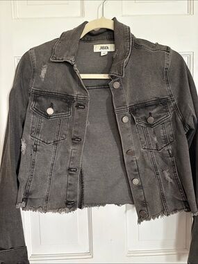 Women's Washed Charcoal Cropped Denim Jacket